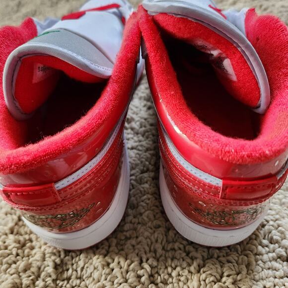 Air Jordan 1 Low SE GS Football Grey University Brand New Sz 6Y - Picture 6 of 8